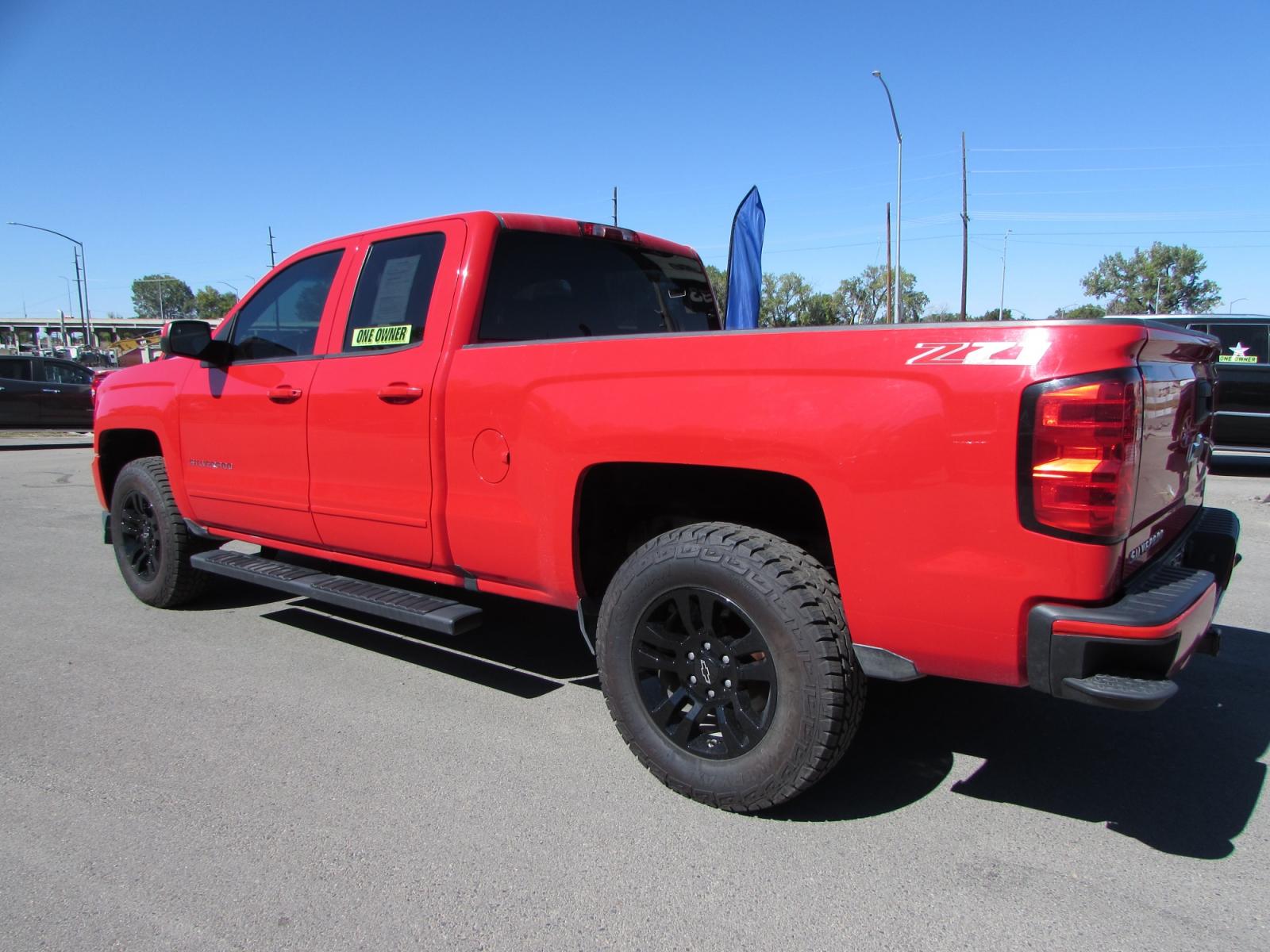 2018 Red /Gray leather Chevrolet Silverado 1500 LT Z71 Double Cab 4WD (1GCVKREC1JZ) with an 5.3L V8 OHV 16V engine, 6A transmission, located at 4562 State Avenue, Billings, MT, 59101, (406) 896-9833, 45.769516, -108.526772 - 2018 Chevrolet Silverado 1500 LT Z71 Double Cab 4WD - Leather - One owner! 5.3L V8 OHV 16V Ecotec3 engine - 6 speed automatic transmission with tow/haul - 4WD - Z71 Offroad Edition - One Owner - 128,171 miles - 94 point inspection 94 point Inspected and serviced - copy of inspection and work p - Photo #1