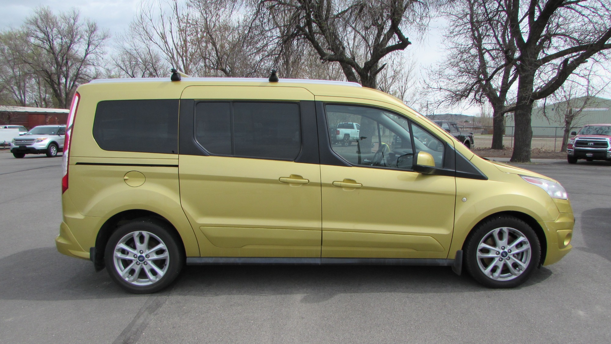 2014 Ford Transit Connect Wagon Titanium LWB FWD with Rear Liftgate