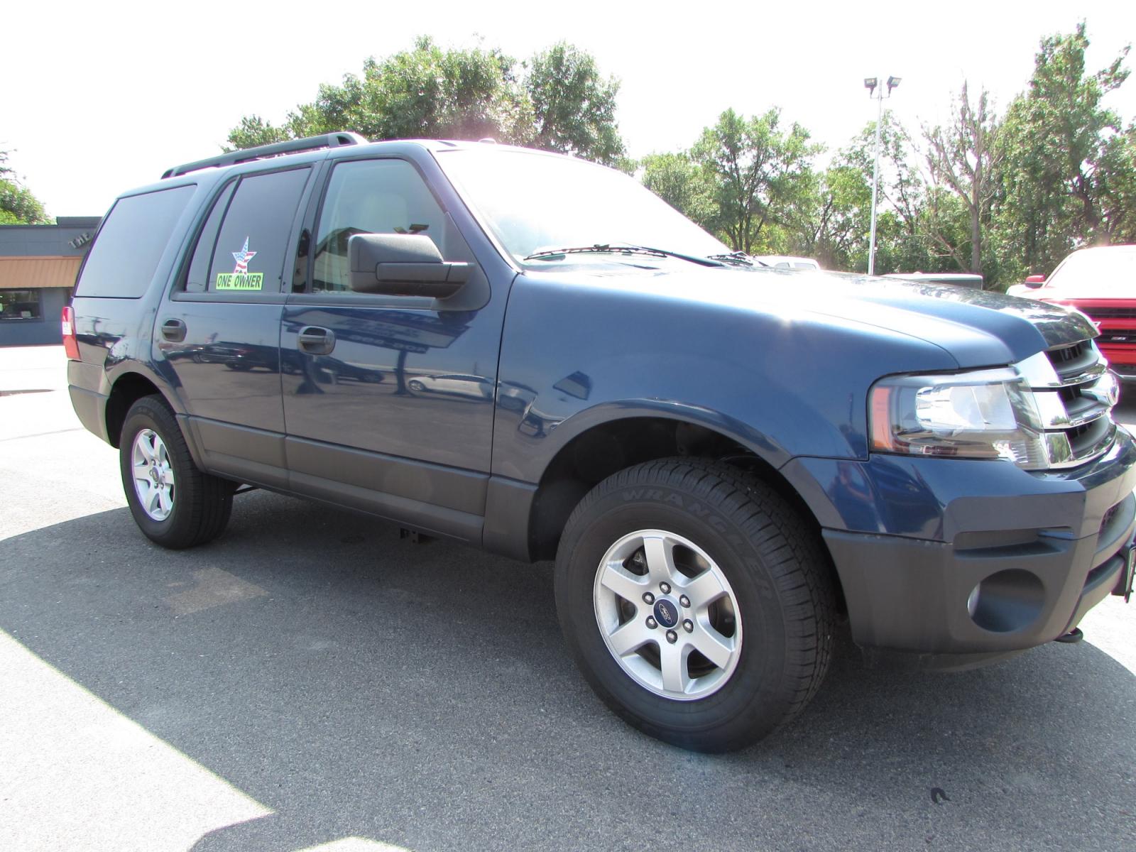 2015 Blue /Tan cloth Ford Expedition XL 4WD (1FMJU1GT0FE) with an 3.5L V6 DOHC 24V FFV engine, 6-Speed Automatic transmission, located at 4562 State Avenue, Billings, MT, 59101, (406) 896-9833, 45.769516, -108.526772 - 2015 Ford Expedition XL 4WD - One owner - 34,000 miles! 3.5L V6 DOHC 24V FFV Ecoboost Engine - 6-Speed Automatic Transmission - 4WD - One owner - 34,783 miles - Inspected and serviced XL package - climate control dual air conditioning - leather wrapped steering wheel with tilt steering and cru - Photo #4