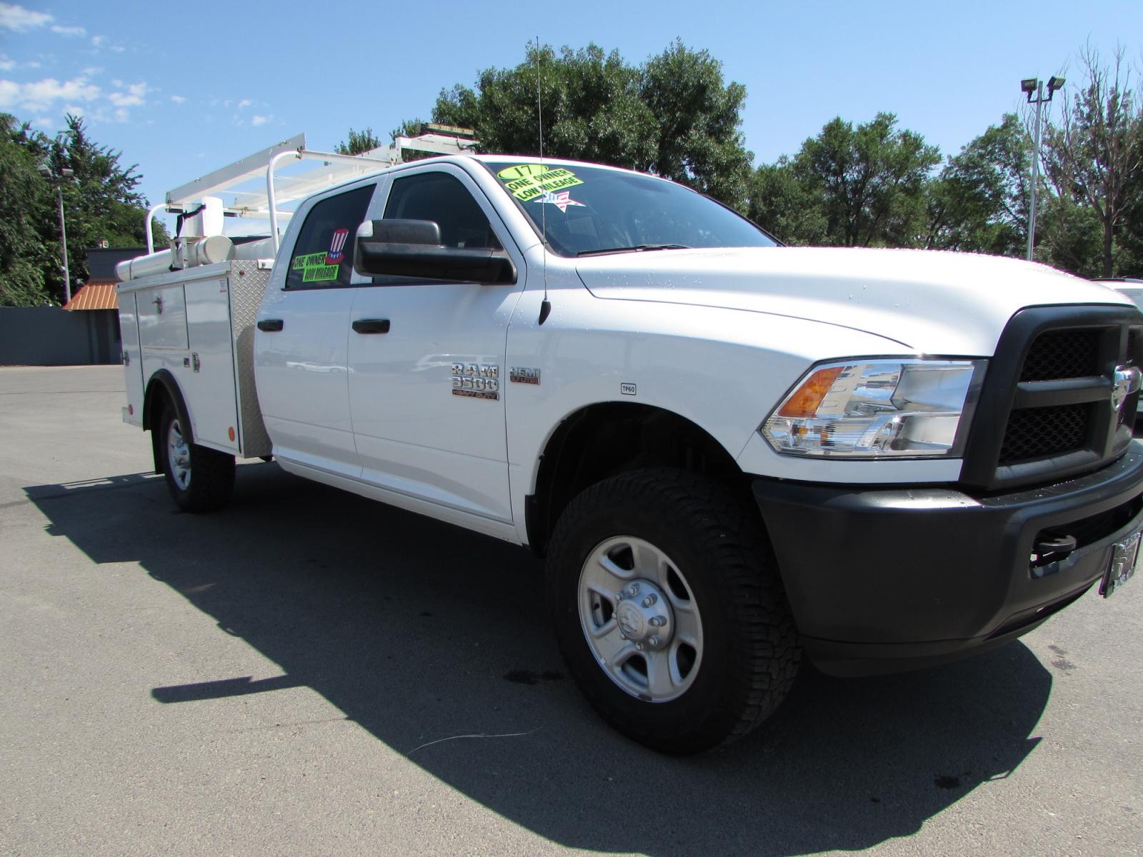 2017 White /Gray RAM 3500 Tradesman Crew Cab LWB 4WD (3C7WR3GT1HG) with an 5.7L V8 OHV 16V engine, 6A transmission, located at 4562 State Avenue, Billings, MT, 59101, (406) 896-9833, 45.769516, -108.526772 - 2017 RAM 3500 ST Crew Cab 4WD Service Truck - One owner - 35,430 miles! 5.7L V8 OHV 16V Hemi Engine - Automatic Transmission - 4WD - Service Body - One owner - 35,430 miles Tradesman package - air conditioning - tilt wheel - cruise control - am/fm/xm audio - power windows and door locks - keyl - Photo #6