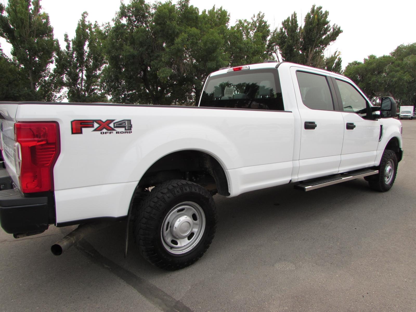 2021 White Ford F-350 SD XL Crew Cab 4WD (1FT8W3B67ME) with an 6.2L V8 OHV 16V engine, 6A transmission, located at 4562 State Avenue, Billings, MT, 59101, (406) 896-9833, 45.769516, -108.526772 - 2021 Ford F-350 SD XL Crew Cab 4WD Longbox - 35,195 miles! 6.2L V8 OHV 16V Engine - 10-Speed Automatic Transmission - 4WD - 35,195 miles - One owner Inspected and serviced - copy of inspection and all work performed as well as a full vehicle history report provided XL package - air conditio - Photo #3