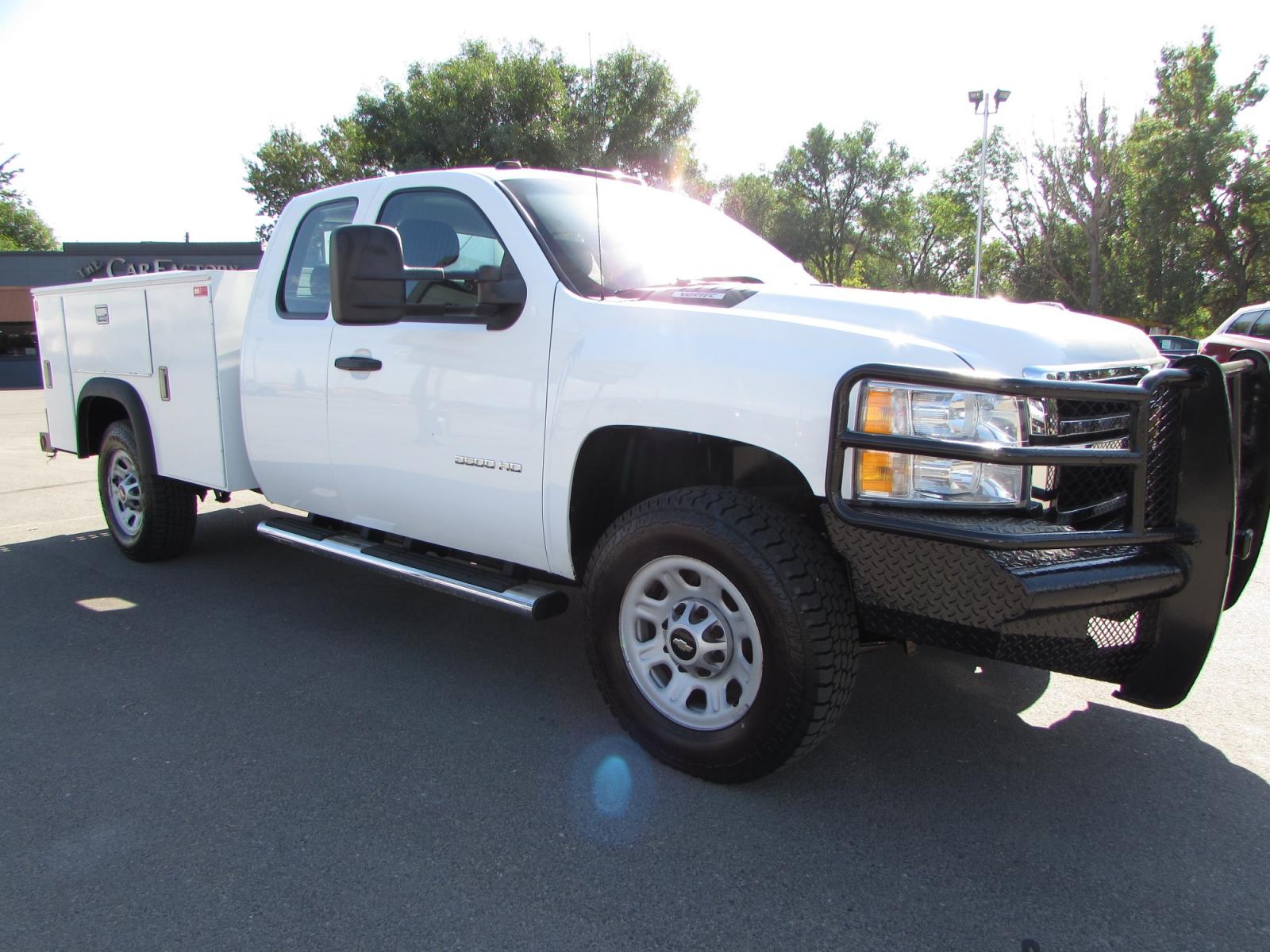 2013 White /Gray Chevrolet Silverado 3500HD Work Truck Ext. Cab Long Box 4WD (1GB5KZCG9DZ) with an 6.0L V8 OHV 16V FFV engine, 6-Speed Automatic transmission, located at 4562 State Avenue, Billings, MT, 59101, (406) 896-9833, 45.769516, -108.526772 - 2013 Chevrolet Silverado 3500HD Ext. Cab 4WD Service Truck - Very clean - Low miles! 6.0L V8 OHV 16V FFV Gasoline Engine - 6-Speed Automatic Transmission - 4WD - 103,694 miles - Inspected and serviced Copy of inspection and work performed as well as full history report provided Book value - - Photo #5